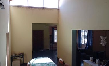 Casa 5 Ambientes Venta Moreno