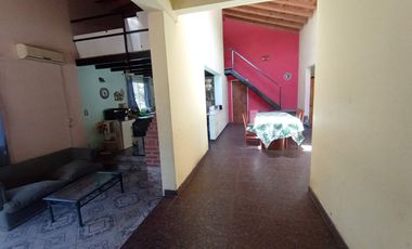 Casa 5 Ambientes Venta Moreno