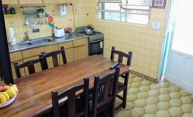 Munro - Chalet de 7 amb  en 2 Plantas con Excelente ubicación!!