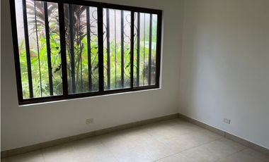 Venta de casa en Versalles GTA