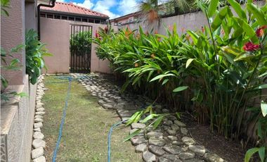 Venta de casa en Versalles GTA
