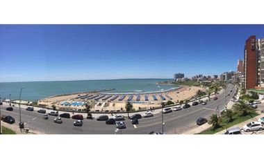 Departamento de 3 amb c/ cochera. Excelente vista al mar. Zona Varese