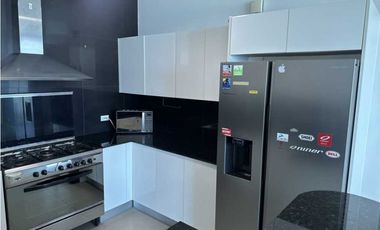 VENDO APARTAMENTO AMOBLADO EN PH SKY AV BALBOA 200 M2