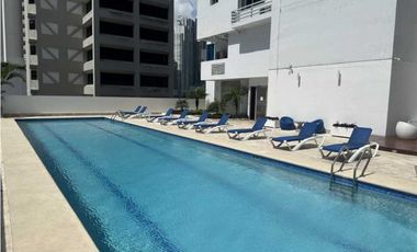 VENDO APARTAMENTO AMOBLADO EN PH SKY AV BALBOA 200 M2