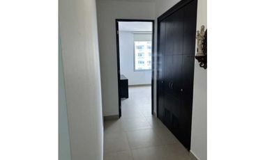 VENDO APARTAMENTO AMOBLADO EN PH SKY AV BALBOA 200 M2