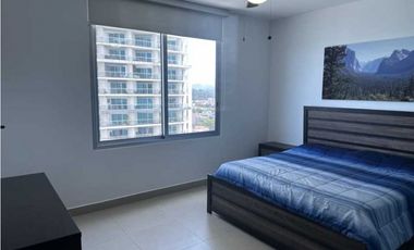 VENDO APARTAMENTO AMOBLADO EN PH SKY AV BALBOA 200 M2