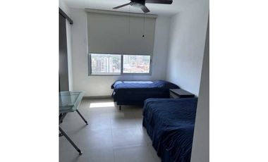 VENDO APARTAMENTO AMOBLADO EN PH SKY AV BALBOA 200 M2