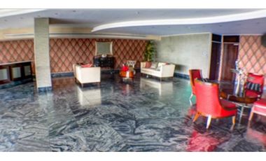 VENDO APARTAMENTO AMOBLADO EN PH SKY AV BALBOA 200 M2