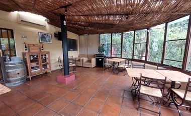 Divino restaurante operando con todos los permisos en venta