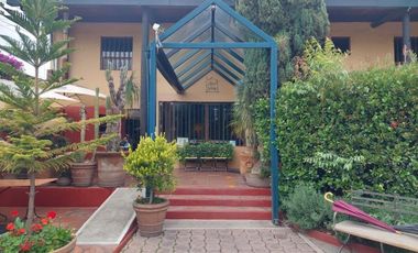 Divino restaurante operando con todos los permisos en venta