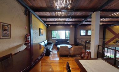 Divino restaurante operando con todos los permisos en venta