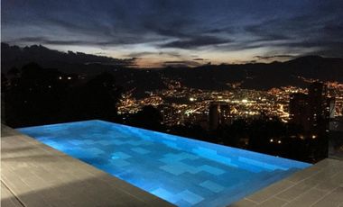 Casa en venta en el Poblado La Calera Medellin