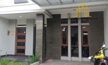 Rumah 2 Lantai di Komplek Mekarwangi,Bandung | KINKINPUSPARANI