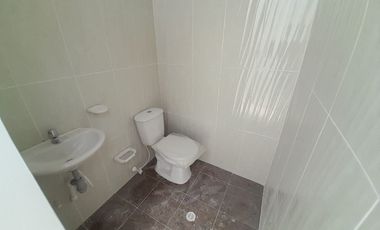ARRIENDO LOCAL EN CABECERA