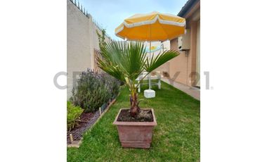 SE VENDE CASA EN LA SERENA