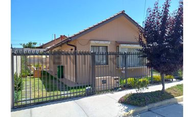SE VENDE CASA EN LA SERENA