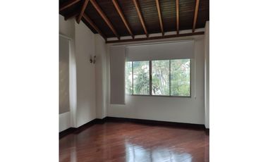 Casa unifamiliar en venta Poblado sector El Tesoro Medellín