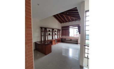 Casa unifamiliar en venta Poblado sector El Tesoro Medellín