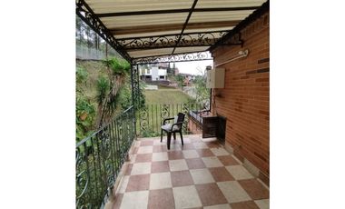 Casa unifamiliar en venta Poblado sector El Tesoro Medellín