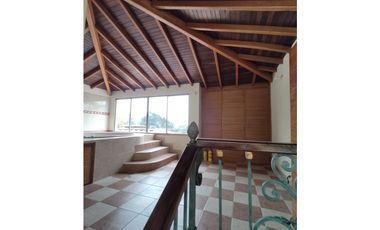 Casa unifamiliar en venta Poblado sector El Tesoro Medellín