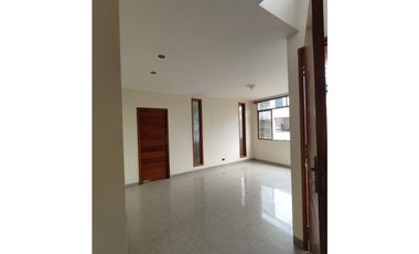 Casa unifamiliar en venta Poblado sector El Tesoro Medellín
