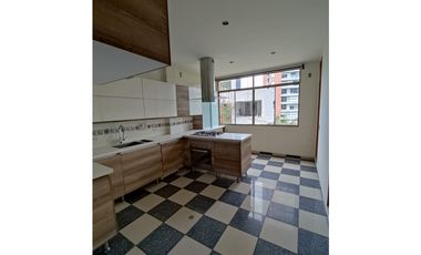 Casa unifamiliar en venta Poblado sector El Tesoro Medellín