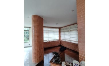 Casa unifamiliar en venta Poblado sector El Tesoro Medellín