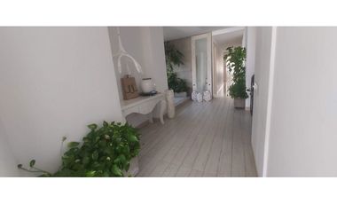 APTO EN ARRIENDO FRENTE AL MAR LA MARINA