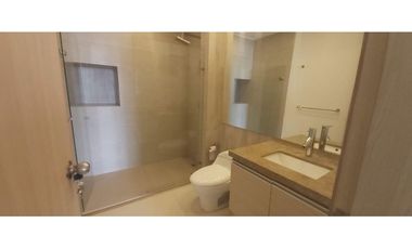 APTO EN ARRIENDO FRENTE AL MAR LA MARINA