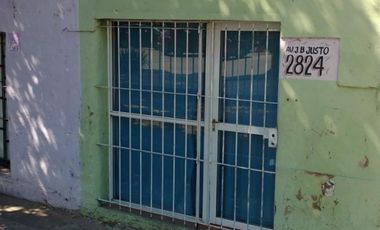 SE VENDEN 3 LOCALES EN BLOCK SOBRE AV. JUAN B. JUSTO (TIGRE).