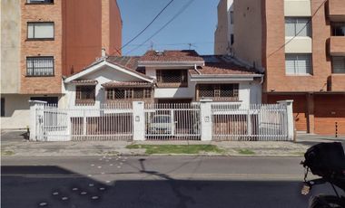 Casa o Lote en venta en Nueva Autopista, Bogotá