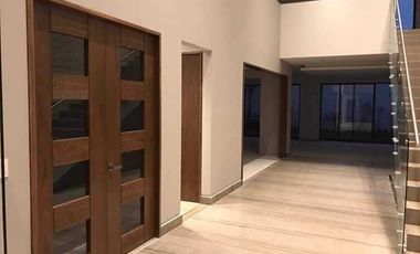 ¡Casa venta Bosques de las Lomas!