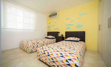 venta de Casa con buenos acabados  en Urb. Casa laguna a 5 minutos del Riocentro  Dorado