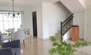 venta de Casa con buenos acabados  en Urb. Casa laguna a 5 minutos del Riocentro  Dorado