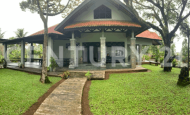 Vila Luas  Dan Bersih  Serta  Nyaman  Bersama Keluarga Carita