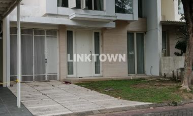 Rumah 2 Lantai di Kawasan Elite Pakuwon Indah The Mansion Surabaya