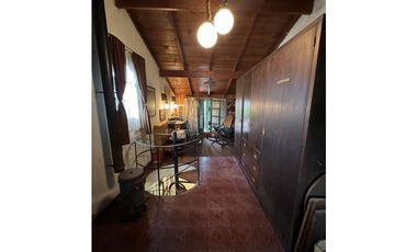 VENTA CASA SOBRE 2 LOTES A METROS DE AV. JUAN B JUSTO B.RIVADAVIA