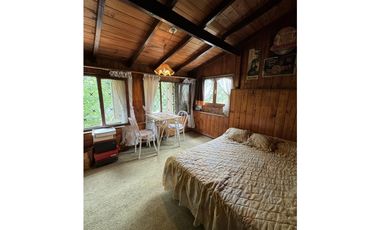 VENTA CASA SOBRE 2 LOTES A METROS DE AV. JUAN B JUSTO B.RIVADAVIA