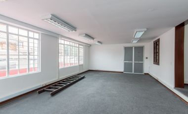 oficina en arriendo en quinta camacho. Cod A27630