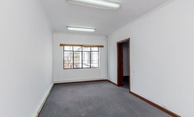 oficina en arriendo en quinta camacho. Cod A27630