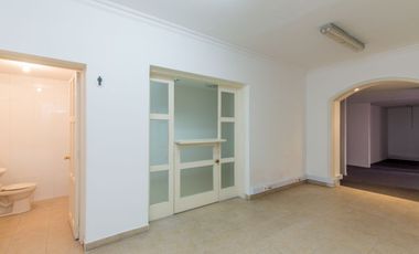 oficina en arriendo en quinta camacho. Cod A27630