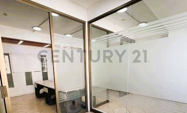 Arriendo Oficina de 109 m² |Edificio España| Santiago Centro (Metro U. de Chile)