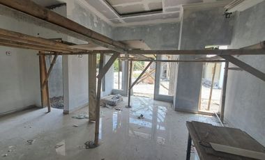 RUMAH CANTIK TIPE BESAR HANYA 4 KILOMETER KE ALUN - ALUN WATES