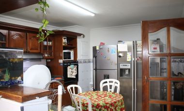 VENTA DE AMPLIO APARTAMENTO EN EL BARRIO LAURELES MEDELLIN