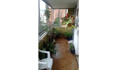 VENTA DE AMPLIO APARTAMENTO EN EL BARRIO LAURELES MEDELLIN