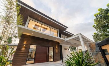Luxury House and Lot with Pool for Sale in Vistamar Beachclub, Mactan Island, Cebu!