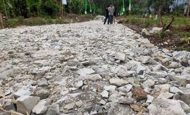 Rumah Etnik Dekat Rencana Tol Sentolo