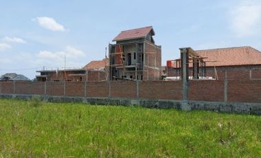 Madina Asri Siwal Baki Rumah 2 Lantai Murah Di Sukoharjo
