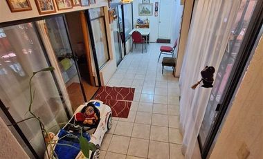 Casa solida,5 dorm.4 baños, estar, terraza, estacionamiento.