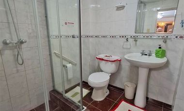 Casa solida,5 dorm.4 baños, estar, terraza, estacionamiento.
